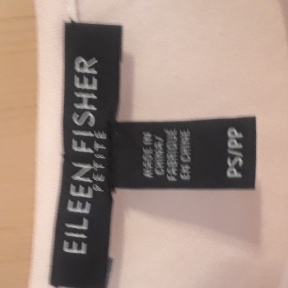 Eileen Fisher silk top. - Picture 2 of 3